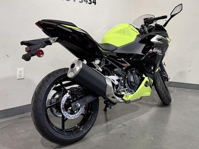 2026 Kawasaki Ninja 500 ABS Metallic Yellowish Green/Ebony — engine compartment view