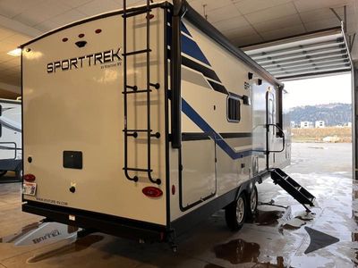 2021 Venture RV SportTrek - Photo 5