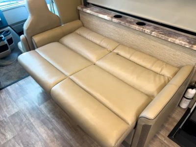 2023 Thor Motor Coach CHATEAU — photo 10 view