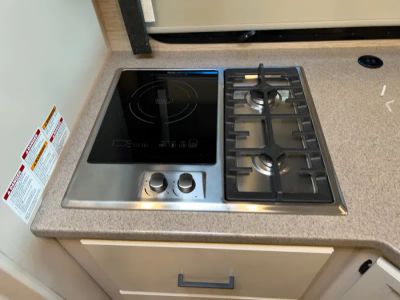2023 Thor Motor Coach CHATEAU — photo 12 view