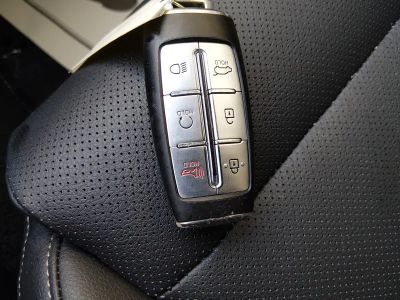 2025 Genesis GV70 - Photo 15