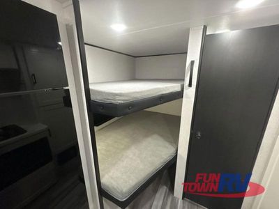 2026 Jayco Jay Flight SLX — photo 34 view