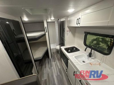 2026 Jayco Jay Flight SLX — photo 16 view