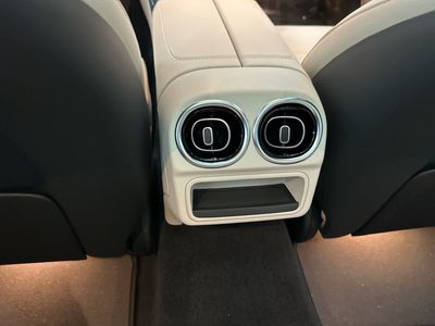 2026 Mercedes-Benz C-Class - Photo 21