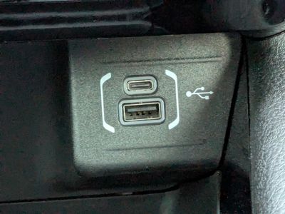2026 Jeep Compass — photo 21 view