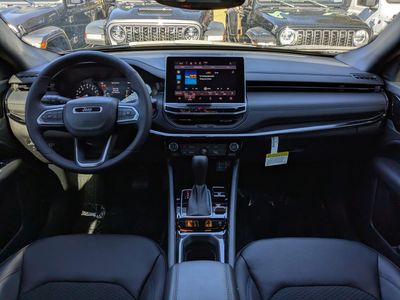 2026 Jeep Compass — photo 14 view