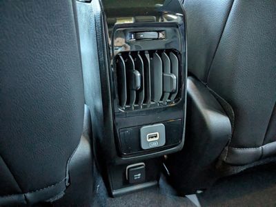2026 Jeep Compass — photo 13 view