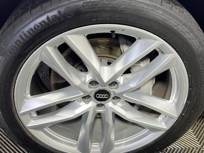 2018 Audi Q7 — photo 11 view