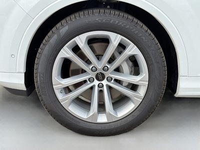 2026 Audi Q7 — photo 43 view