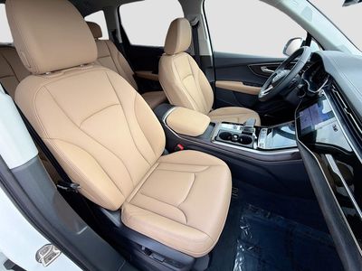 2026 Audi Q7 — photo 15 view