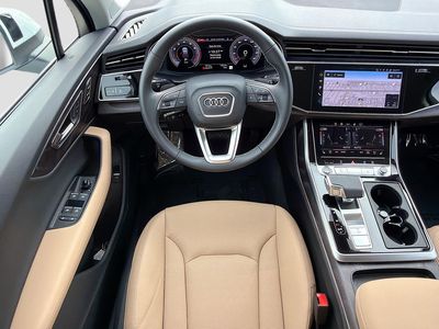 2026 Audi Q7 — photo 17 view