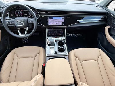 2026 Audi Q7 — photo 16 view