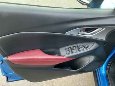 2016 Mazda CX-3 — photo 8 view