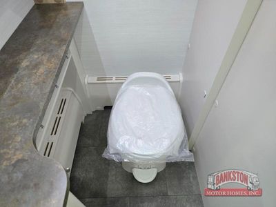2026 Haven 220 Queen Bed - Photo 21