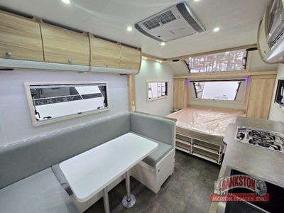2026 Haven 220 Queen Bed - Photo 8