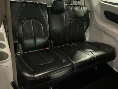 2023 Chrysler Pacifica - Photo 8