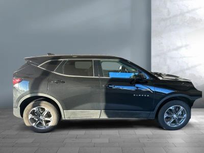 2025 Chevrolet Blazer - Photo 3