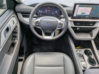 2026 Ford Explorer — photo 12 view