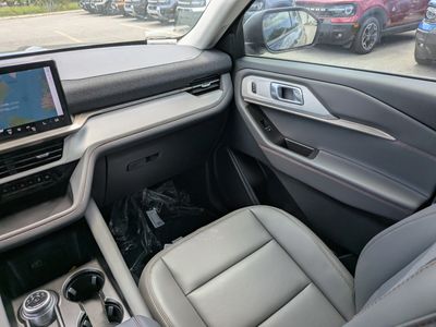2026 Ford Explorer — photo 14 view