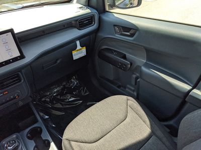 2025 Ford Maverick — photo 13 view