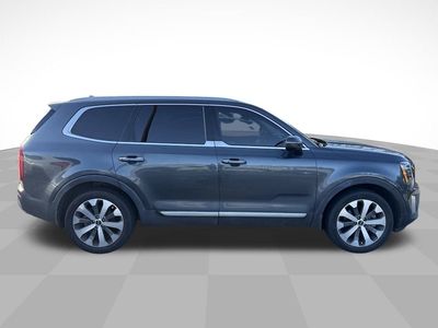 2022 Kia Telluride — rear three-quarter view