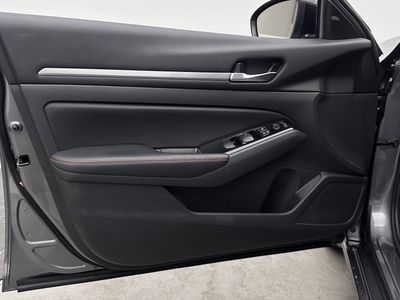 2024 Nissan Altima - Photo 9