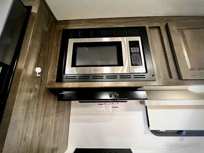 2022 Forest River Flagstaff Super Lite - Photo 7