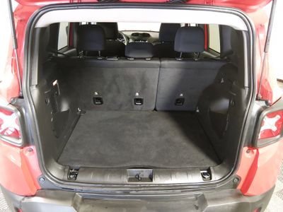 2023 Jeep Renegade - Photo 11