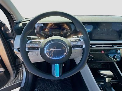 2026 Hyundai TUCSON — photo 8 view