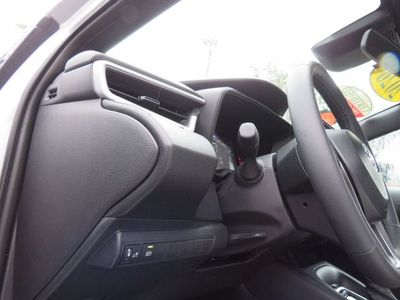 2026 Toyota COROLLA - Photo 33