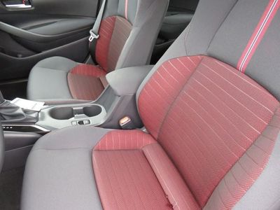 2026 Toyota COROLLA - Photo 18