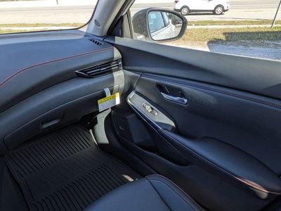 2025 Nissan Sentra - Photo 16