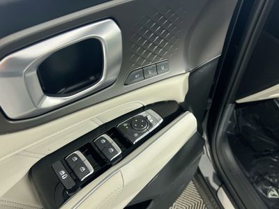 2026 Kia Sorento Hybrid - Photo 16