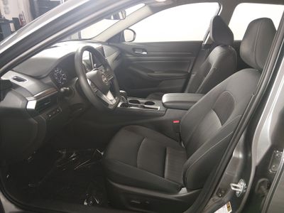 2025 Nissan Altima — photo 19 view