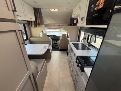 2026 Thor Motor Coach CHATEAU - Photo 16
