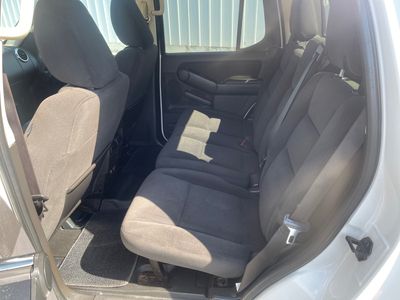 2010 Ford Explorer Sport Trac - Photo 9
