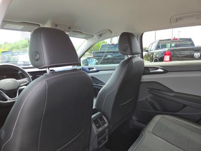 2023 Volkswagen Taos - Photo 19