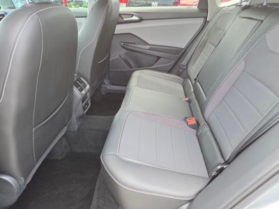 2023 Volkswagen Taos - Photo 18