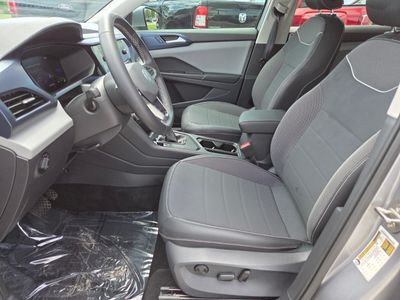 2023 Volkswagen Taos - Photo 22