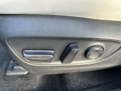 2024 Toyota RAV4 - Photo 14