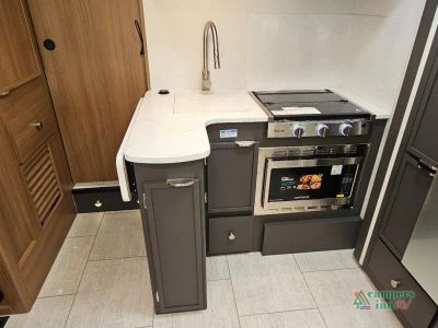 2027 Coachmen RV Leprechaun — photo 28 view