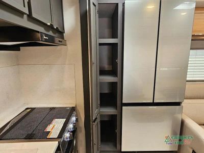 2027 Coachmen RV Leprechaun — photo 41 view