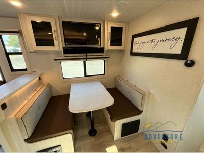 2025 Forest River Grand Surveyor - Photo 9
