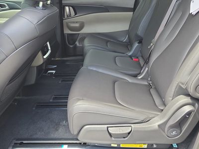 2026 Kia Carnival — photo 16 view