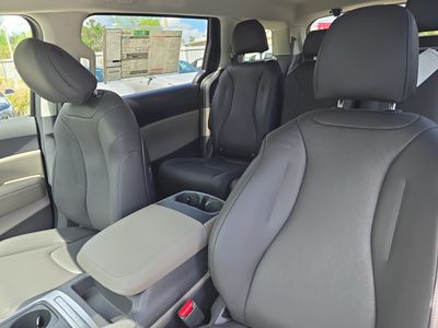 2026 Kia Carnival — photo 22 view