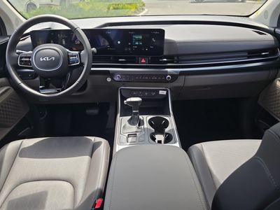 2026 Kia Carnival — photo 12 view