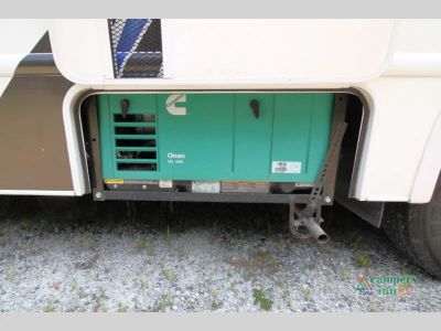 2019 Four Winds RV Chateau — photo 19 view