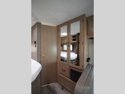 2019 Four Winds RV Chateau — photo 42 view