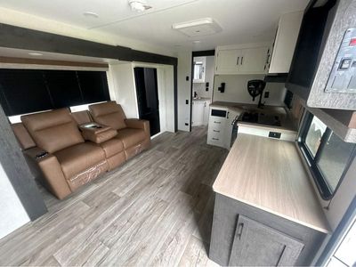 2026 VENTURE RV SIENNA - Photo 8
