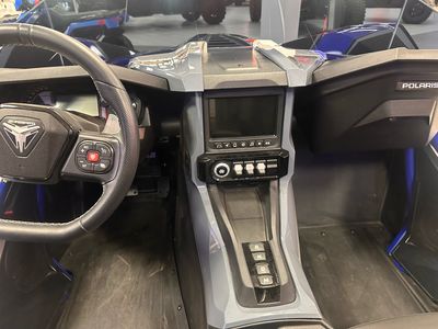 2021 Slingshot Slingshot R AutoDrive - Photo 6